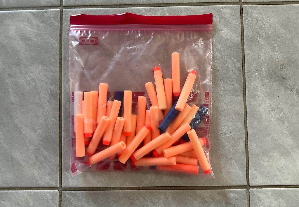 Jouets: 3 Nerf-Blaster inkl. Darts – D'occasion à Berg TG par Riovida 4