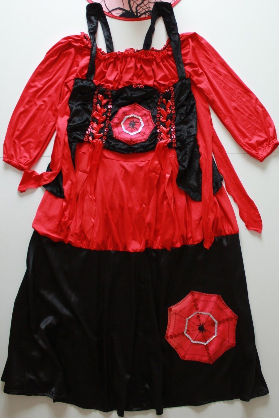 Costumi: Costume sorcière / Hexe t. L – Usato da Peseux venduto da CoolShoping 2