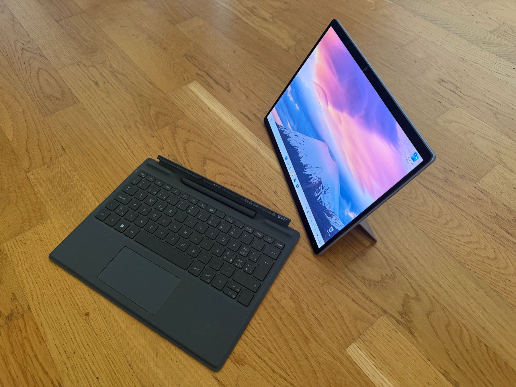 Dell Tablet PC: Tablette Dell Latitude 7320 13" 2-en-1 avec clavier – Usato da Founex venduto da HoppSuisse59 5