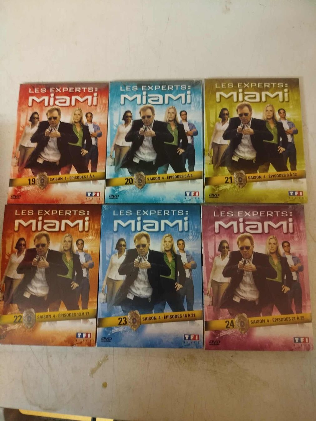 Tutti i DVDs: Dvd - Les Experts : Miami – Usato da La Chaux-de-Fonds venduto da Emmaus2300CDF 2