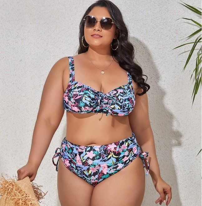 Blumenbikini 2023 – XL XXL XXL - Bikini Floral 2023 Kaufen auf Ricardo