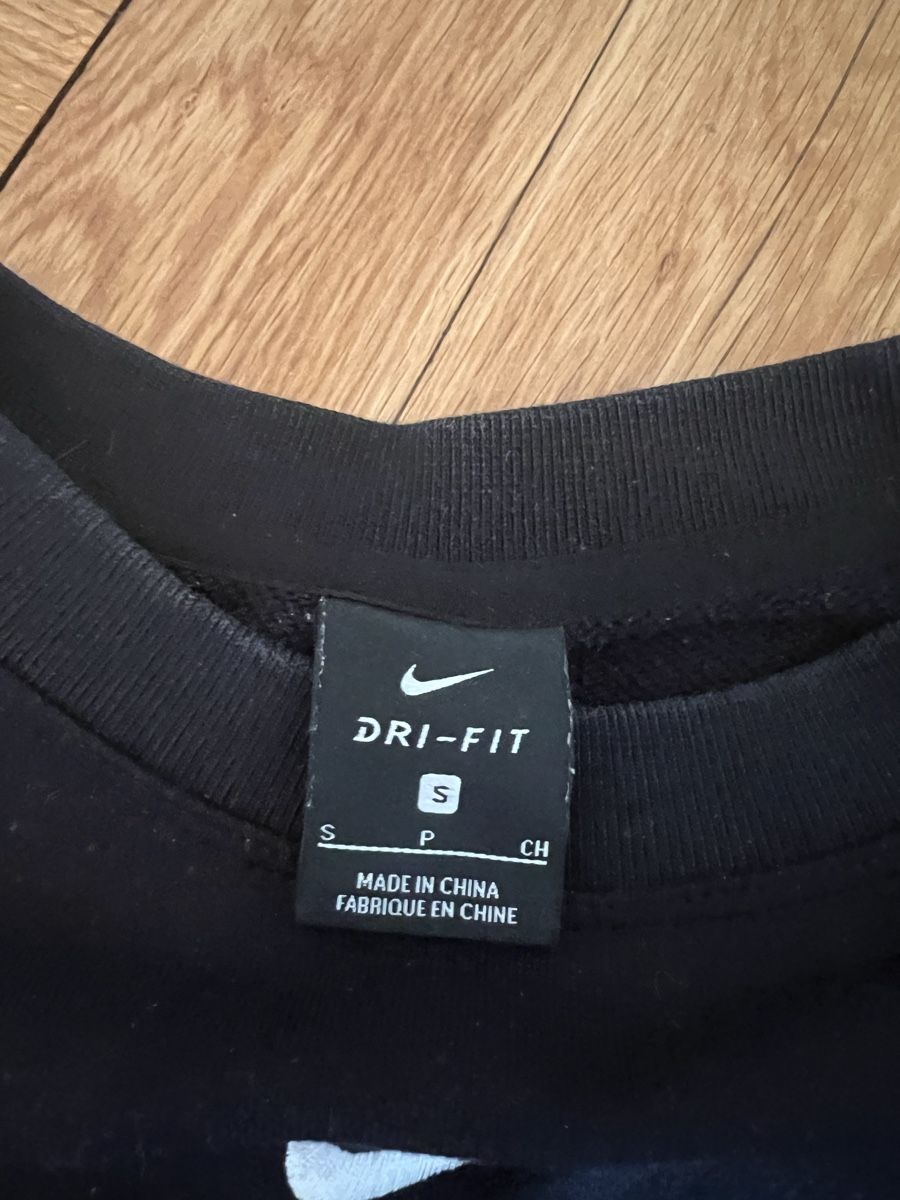 Nike Maglioni & Felpe: running sweater nike – Nuovo (secondo la descrizione) da Bern venduto da lea_wf9x 6