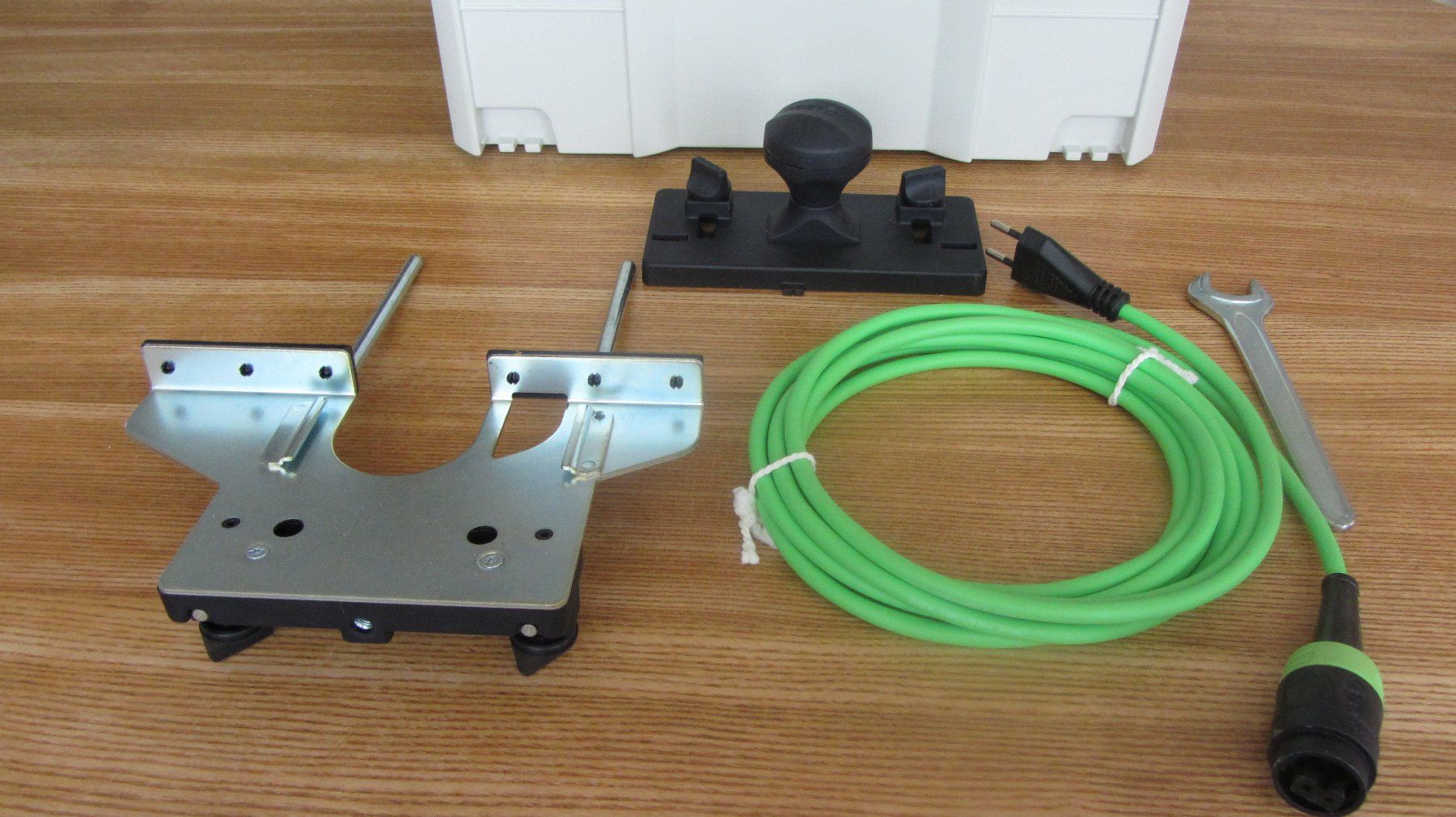 Festool Toutes les machines: Festool OF 1010 EBQ - PLUS CH – D'occasion à Hombrechtikon par tacho92 7
