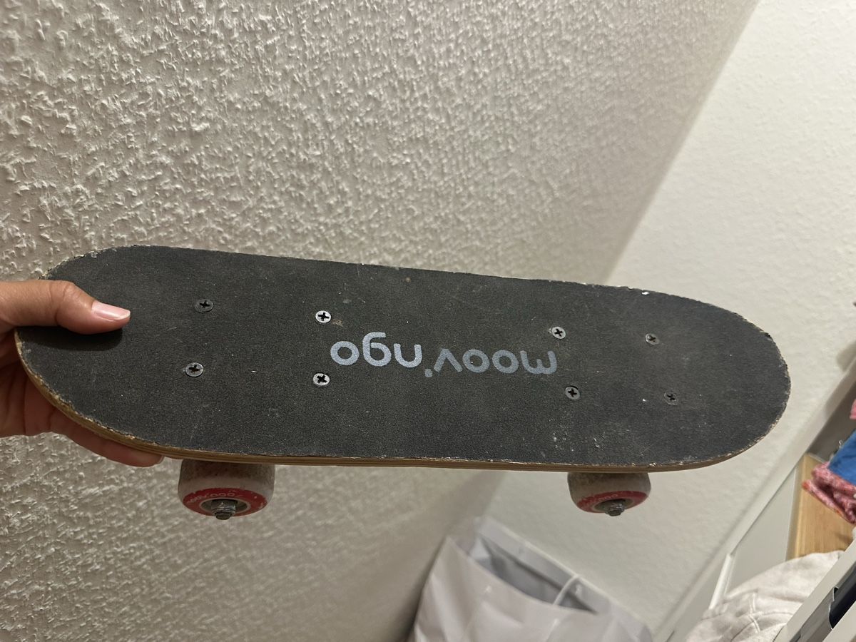 Skateboards: Skateboard enfant  – Gebraucht aus Carouge GE von Leeleelee2