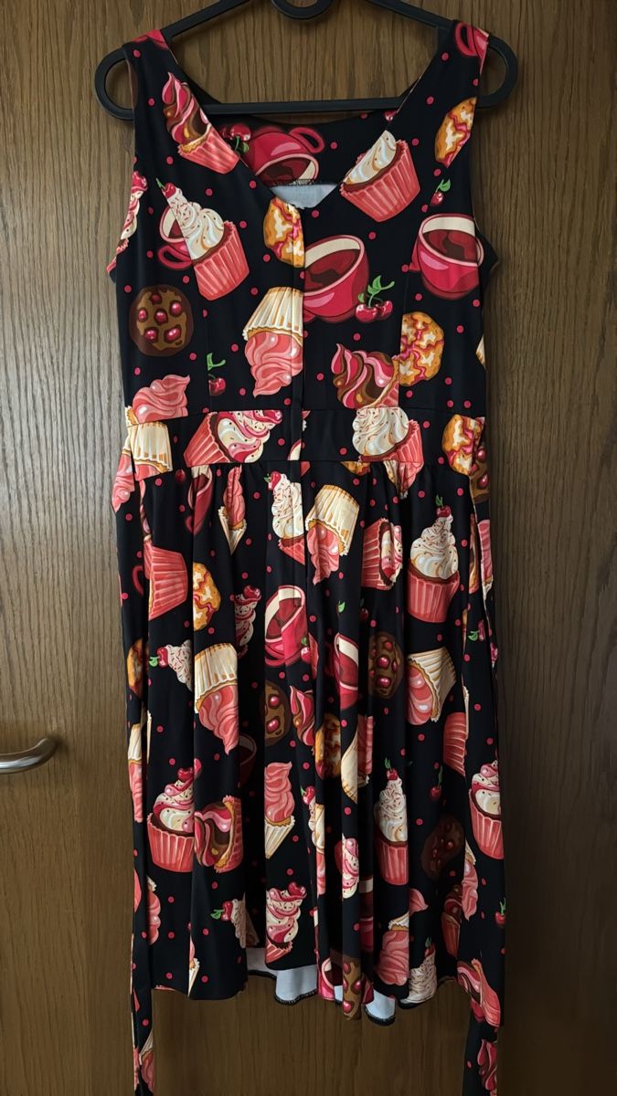 Vestiti: Rockabilly-Kleid mit Cupcake-Muster Grösse S – Usato da Heiden venduto da Bettyk11. 2