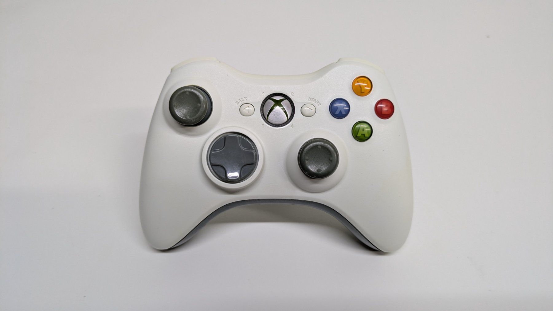 Microsoft Console: Microsoft Xbox 360, 2 Controller, 10 Spiele – Usato da Menziken venduto da mame18 2
