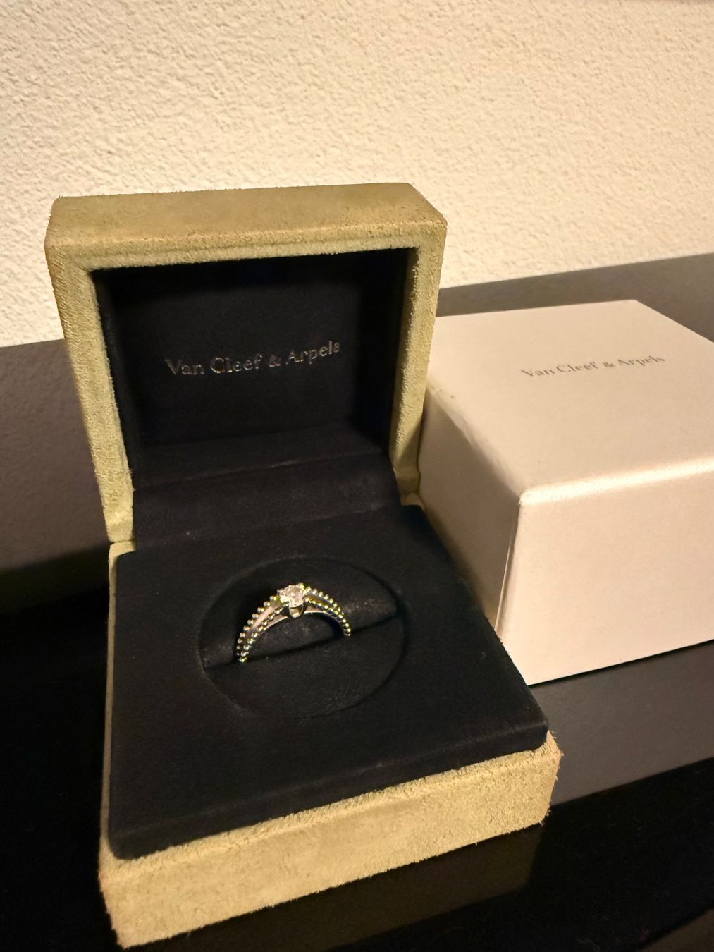 Anelli: Van Cleef & Arpels Solitär Estelle – Usato da Stäfa venduto da Yardy 1