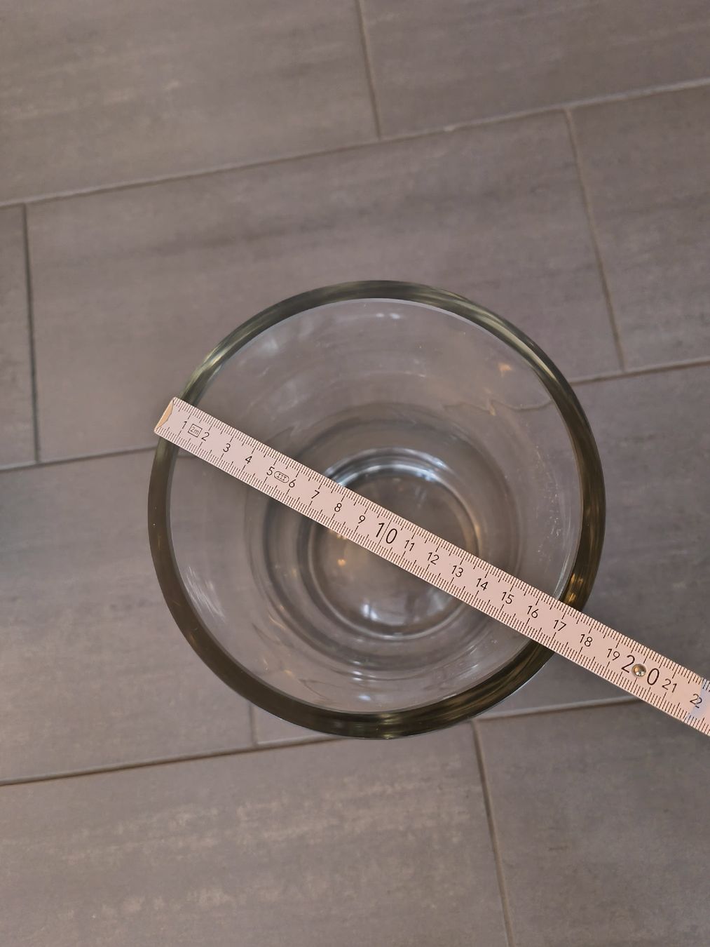 Bicchieri: Grosse Vase aus Glas – Usato da Olten venduto da MattRed 3