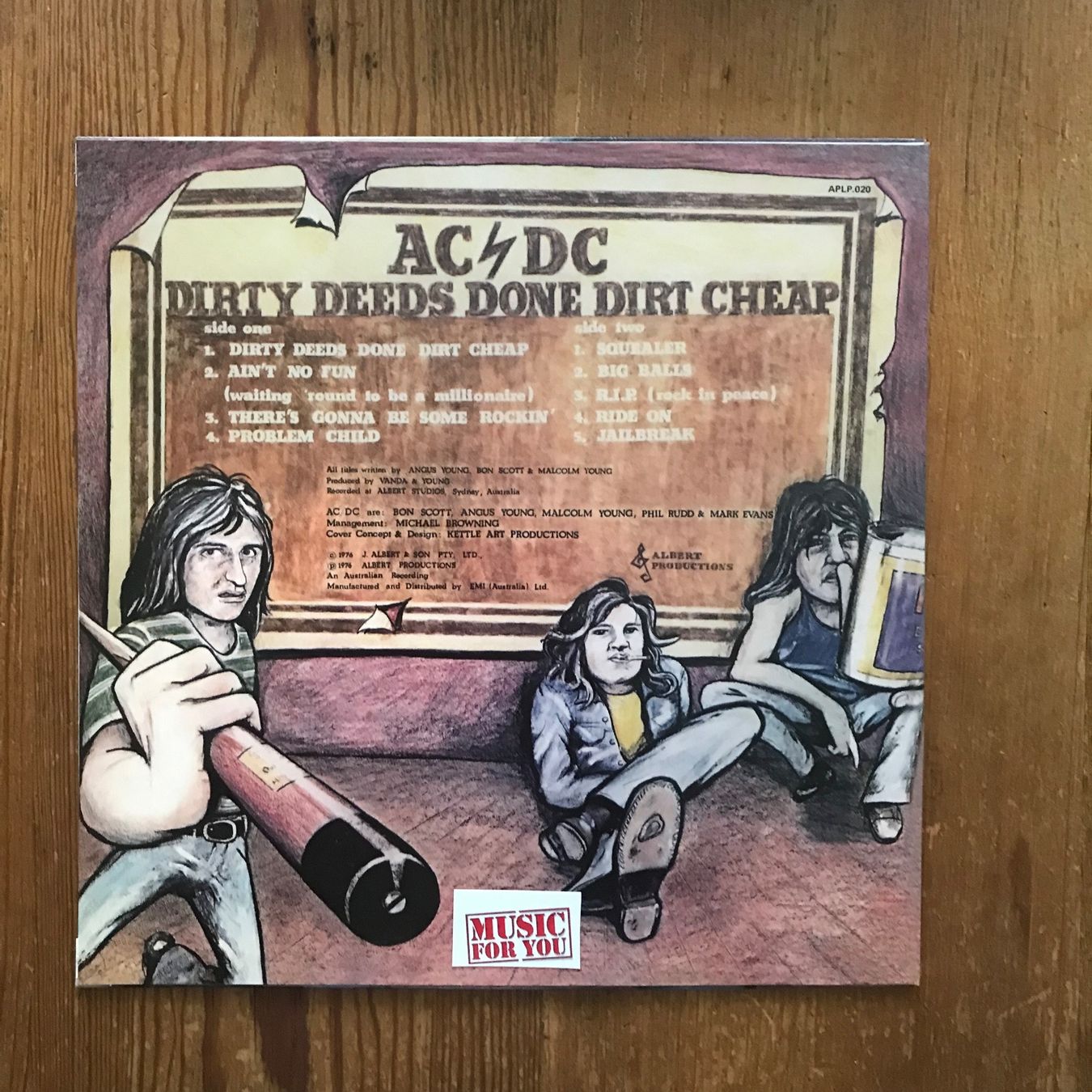 Schallplatten: Ac/Dc….Dirty Deeds Done Dirt Cheap…..LP – Neu und originalverpackt aus Lausanne von  2