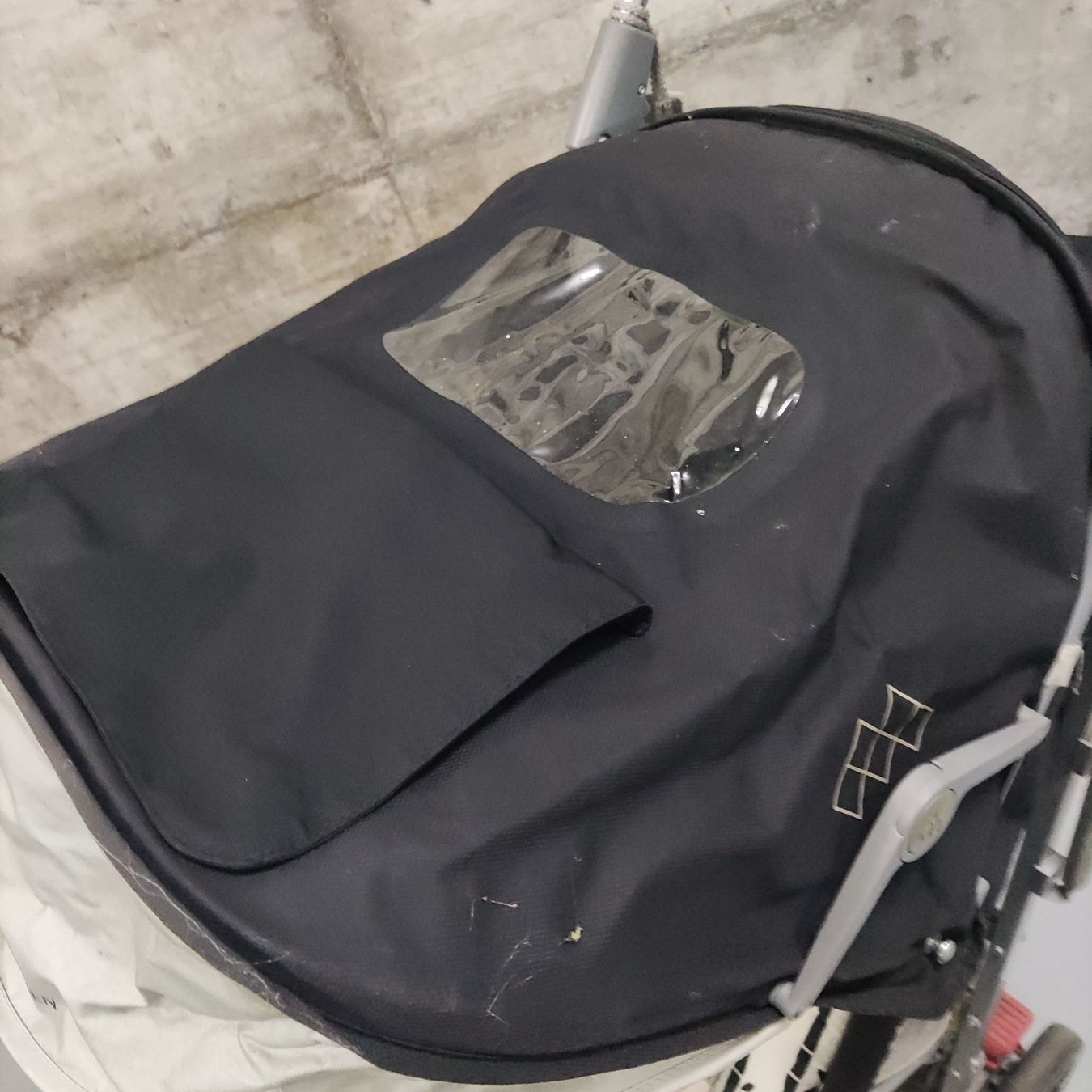Mclaren Kinderwagen: Kinderwagen McLaren Quest gebraucht mit Regenverdeck – Gebraucht aus Solothurn von Csw1 4
