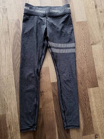 Stronger Label Leggins Gr. S wie Neu