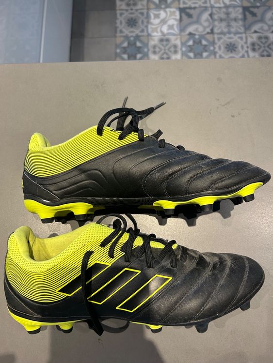 Adidas jaune hotsell et noir