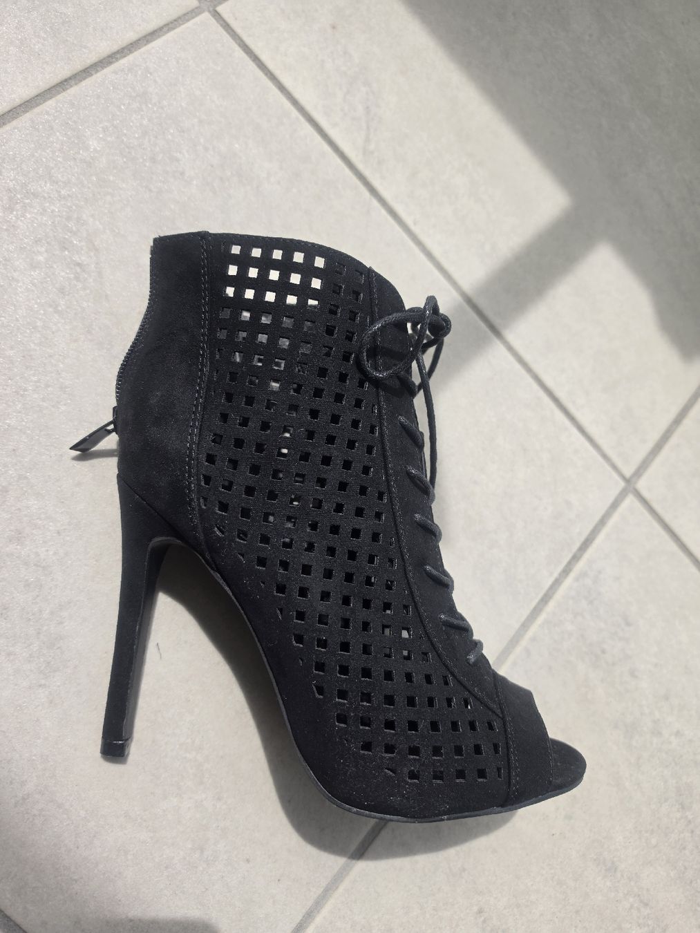 Scarpe da donna: Stiefeletten NEU – Nuovo (secondo la descrizione) da Embrach venduto da sar_dq2y 1