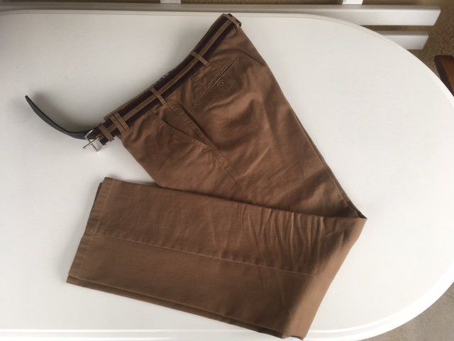 Hosen: Herrenhose braun mit Gürtel , Gr. 52 – Neu (gemäss Beschreibung) aus Meilen von Feldmeilen