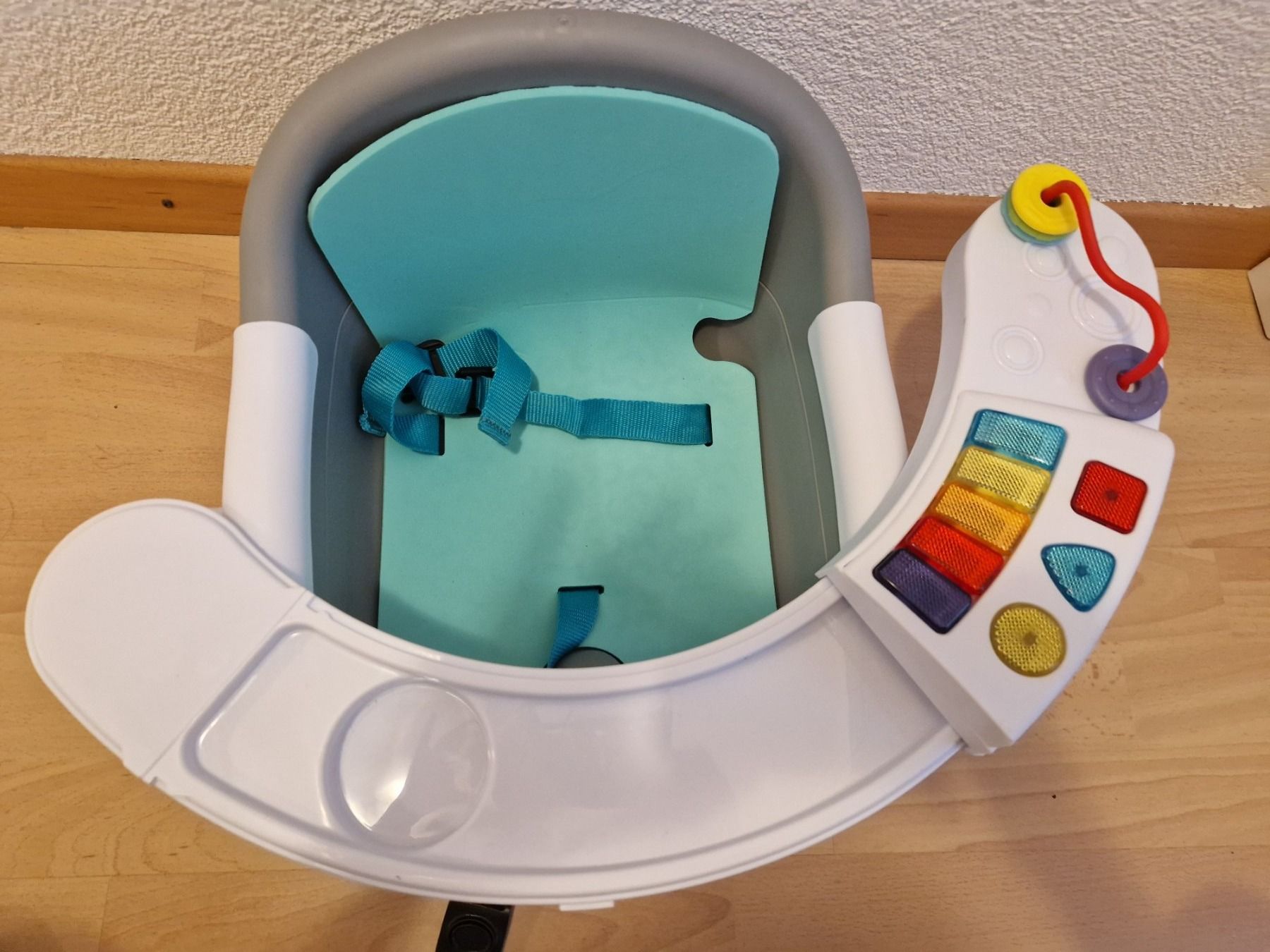 Sgabelli: Baby Sitz mit Musik – Nuovo (secondo la descrizione) da Kefikon TG venduto da Livline 1