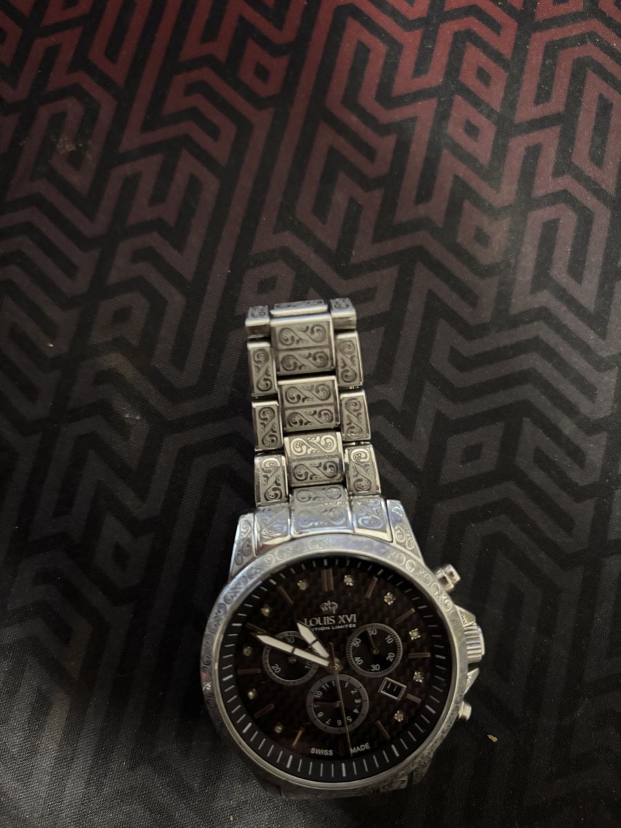 Orologi: Louis XVI Palais Royale – Nuovo (secondo la descrizione) da Stein am Rhein venduto da Marekk. 1
