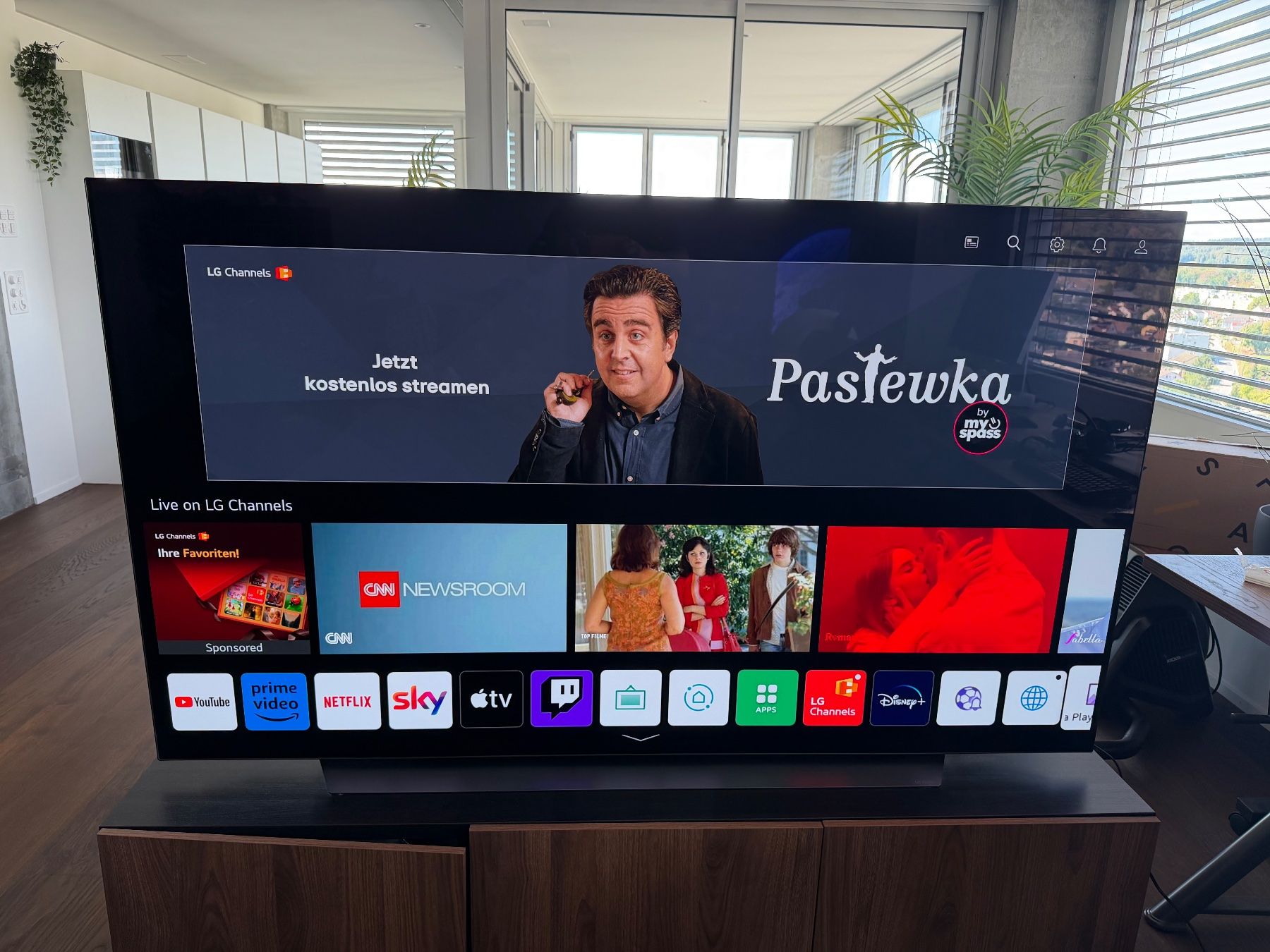 LG Fernseher: LG Oled 77 Inch OLED77C17 TV – Gebraucht aus Neuhausen am Rheinfall von stefxyz 1