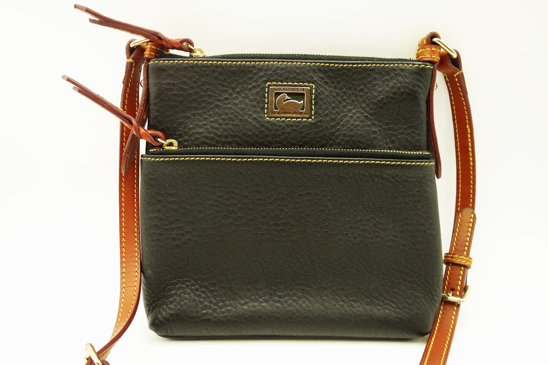 Dooney & Bourke Borse: Dooney & Bourke Umhängetasche Seitentasche – Usato da Wil SG venduto da Donaldus 1