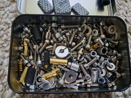 Schrauben Kleinteile für RC-Boot