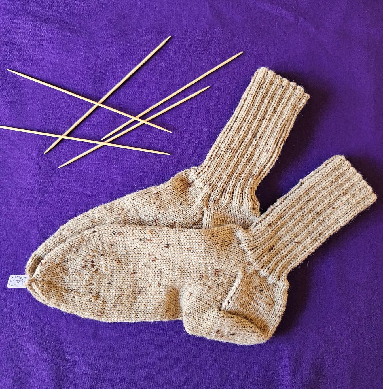 Calze: Socken handgestrickt, Wollsocken, Grösse 44 – Nuovo (secondo la descrizione) da Wil ZH venduto da Amarula