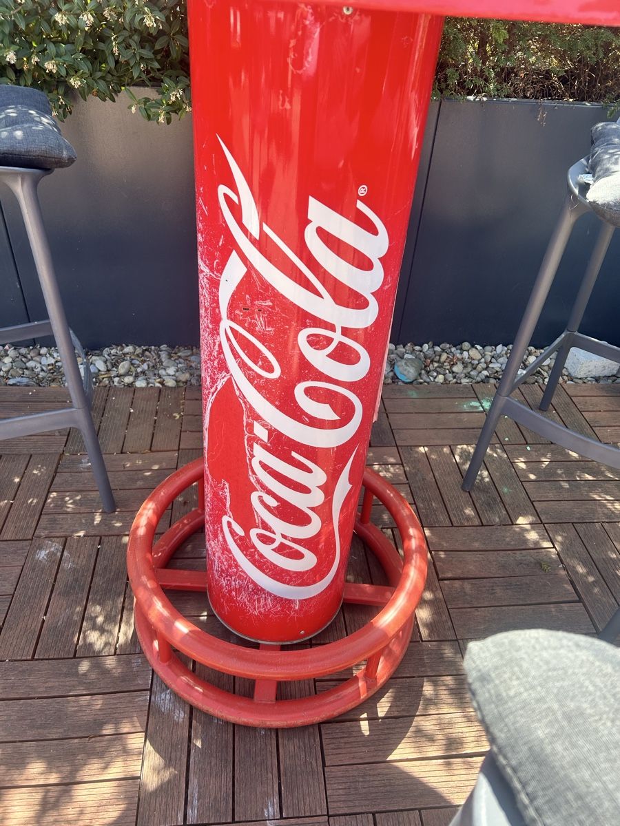Tavoli: Coca-Cola Bartisch – Usato da Wiesendangen venduto da ktuefeli 4