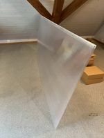 2 Platten aus Kunststoff, 250x105x0,3 cm. Preis für beide