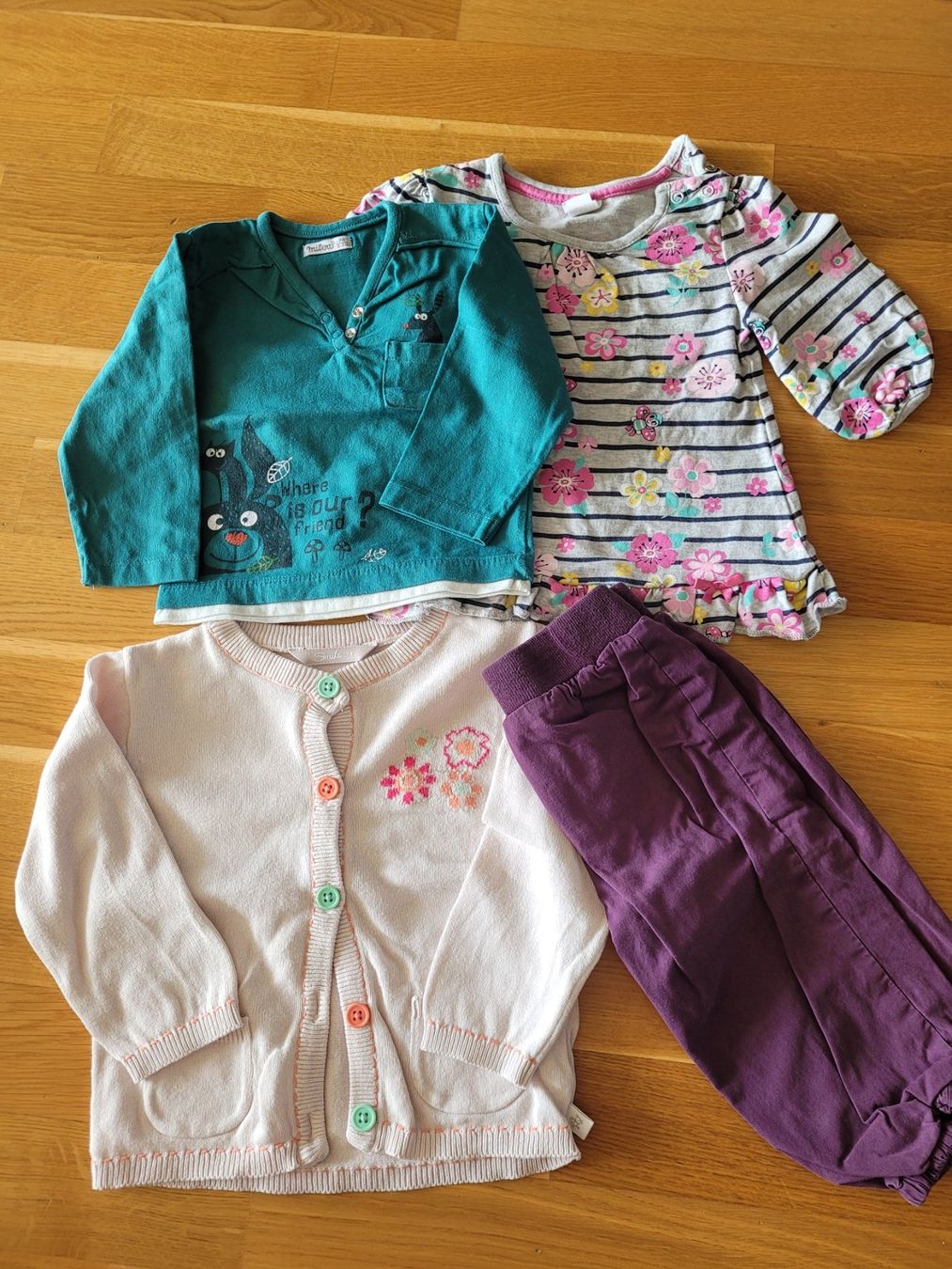 Lotti & Set di vestiti: Babykleider Mädchen Gr 74 – Usato da Port venduto da Darialina 1