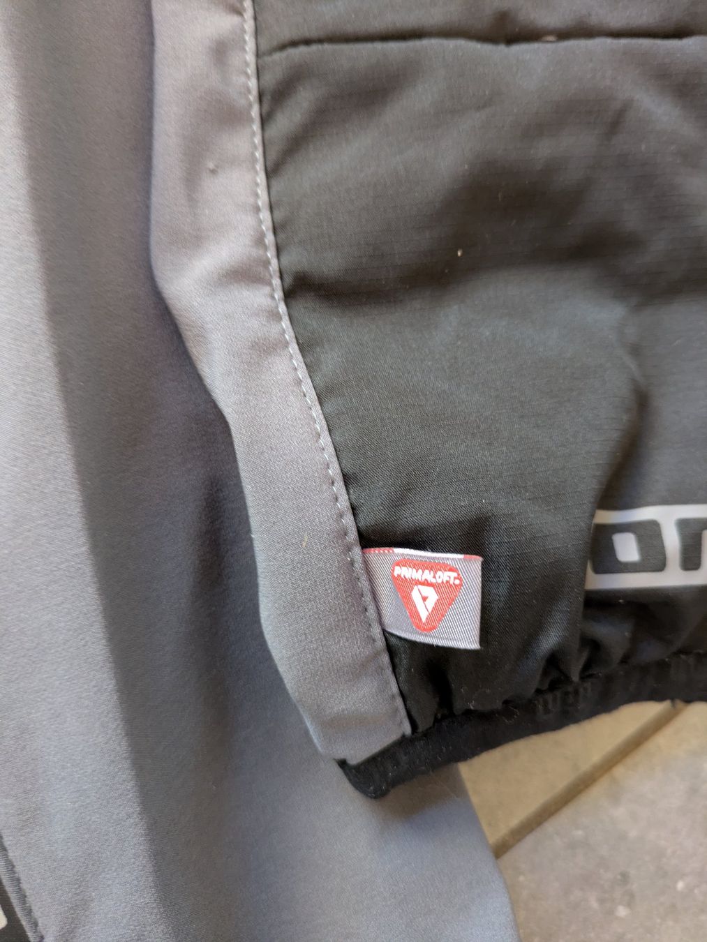 ION Giacche: ION - VESTE BIKE EN PRIMALOFT – Nuovo (secondo la descrizione) da Prez-Vers-Siviriez venduto da ollie79 4
