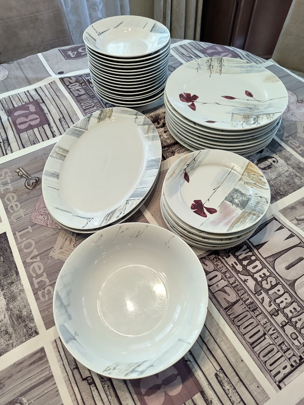 Set di piatti: Service gebraucht – Usato da Bischofszell venduto da chaefer135740