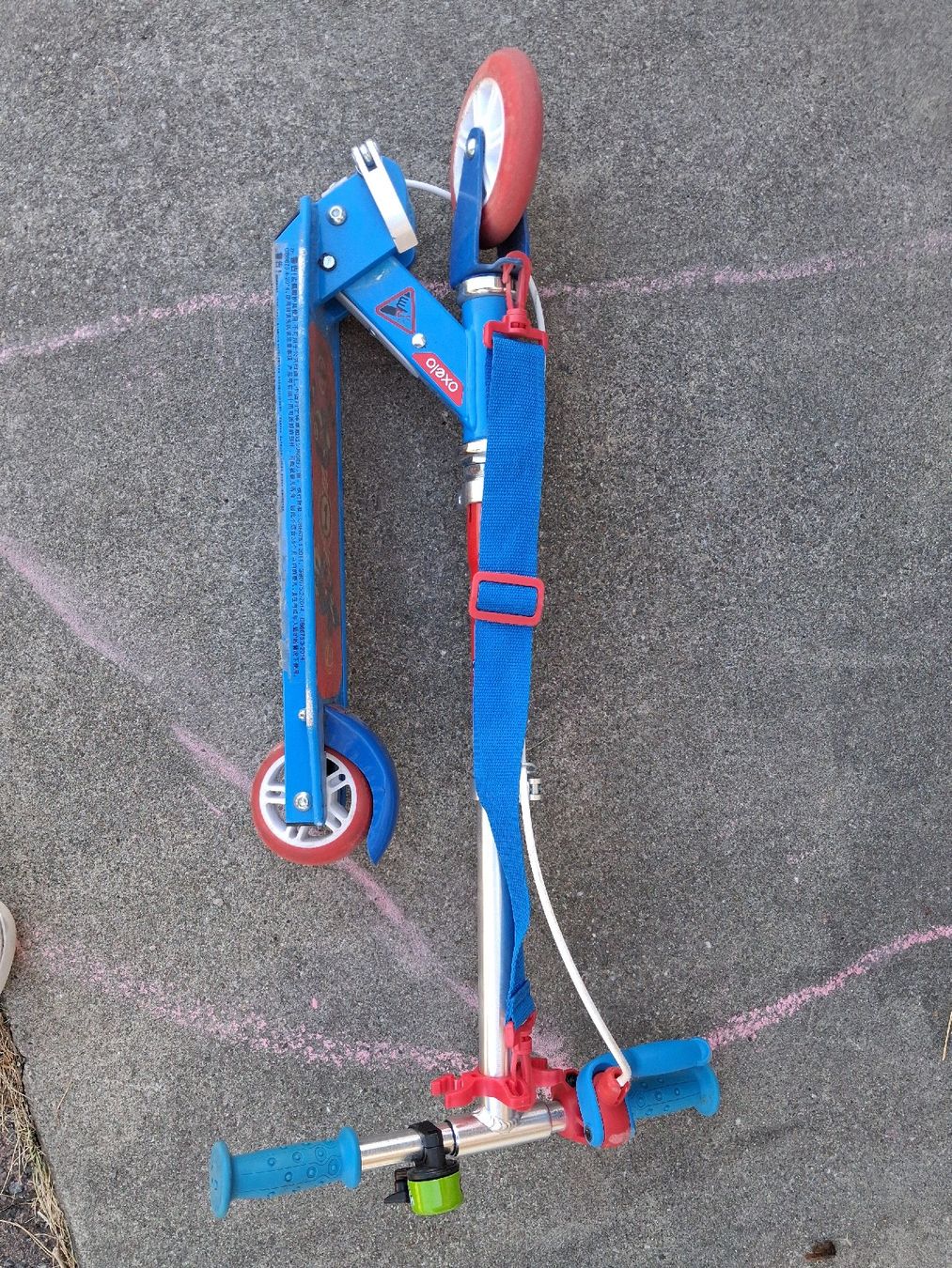 Oxelo Kickboard: Kindertrotti Oxelo blau zusammenklappbar – Usato da Weiach venduto da Musikmaengu 2
