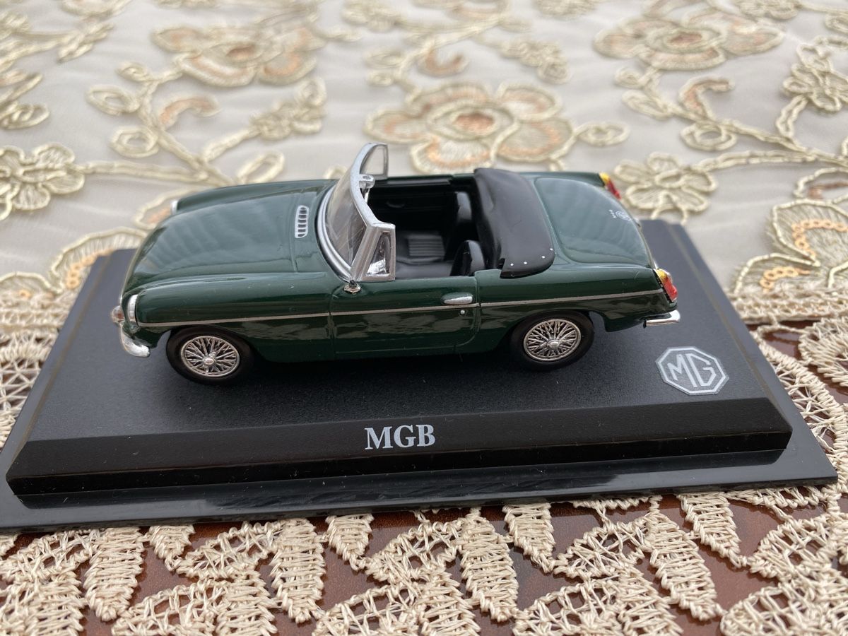 MG Modellini d'auto: MGB – Nuovo e nell'imballaggio originale da St. Margrethen SG venduto da Alfista_159