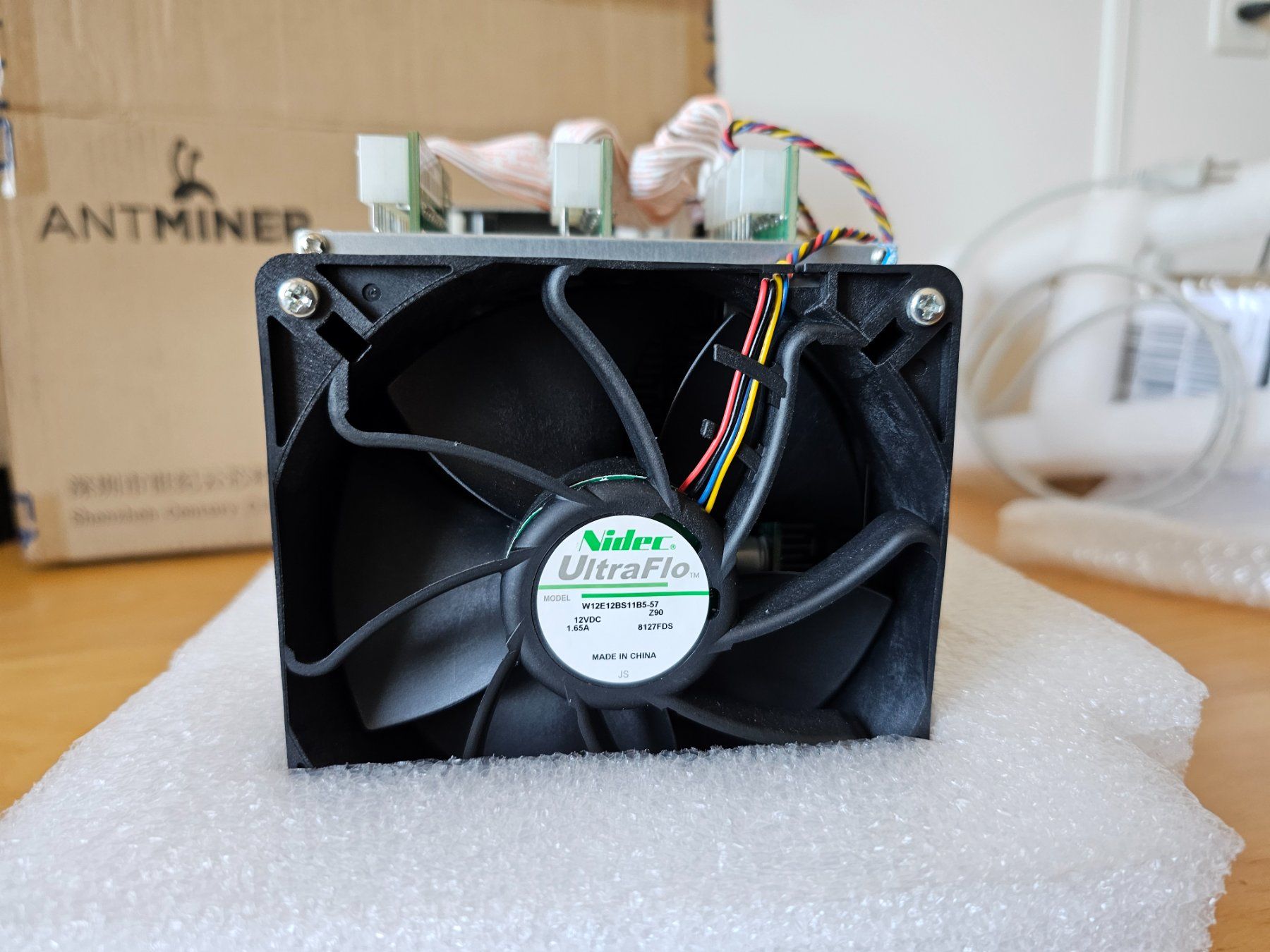 Bitmain Coin Miner: Bitmain Antminer S9i-14 - Never used. – Nuovo (secondo la descrizione) da Lamboing venduto da Mk06 4
