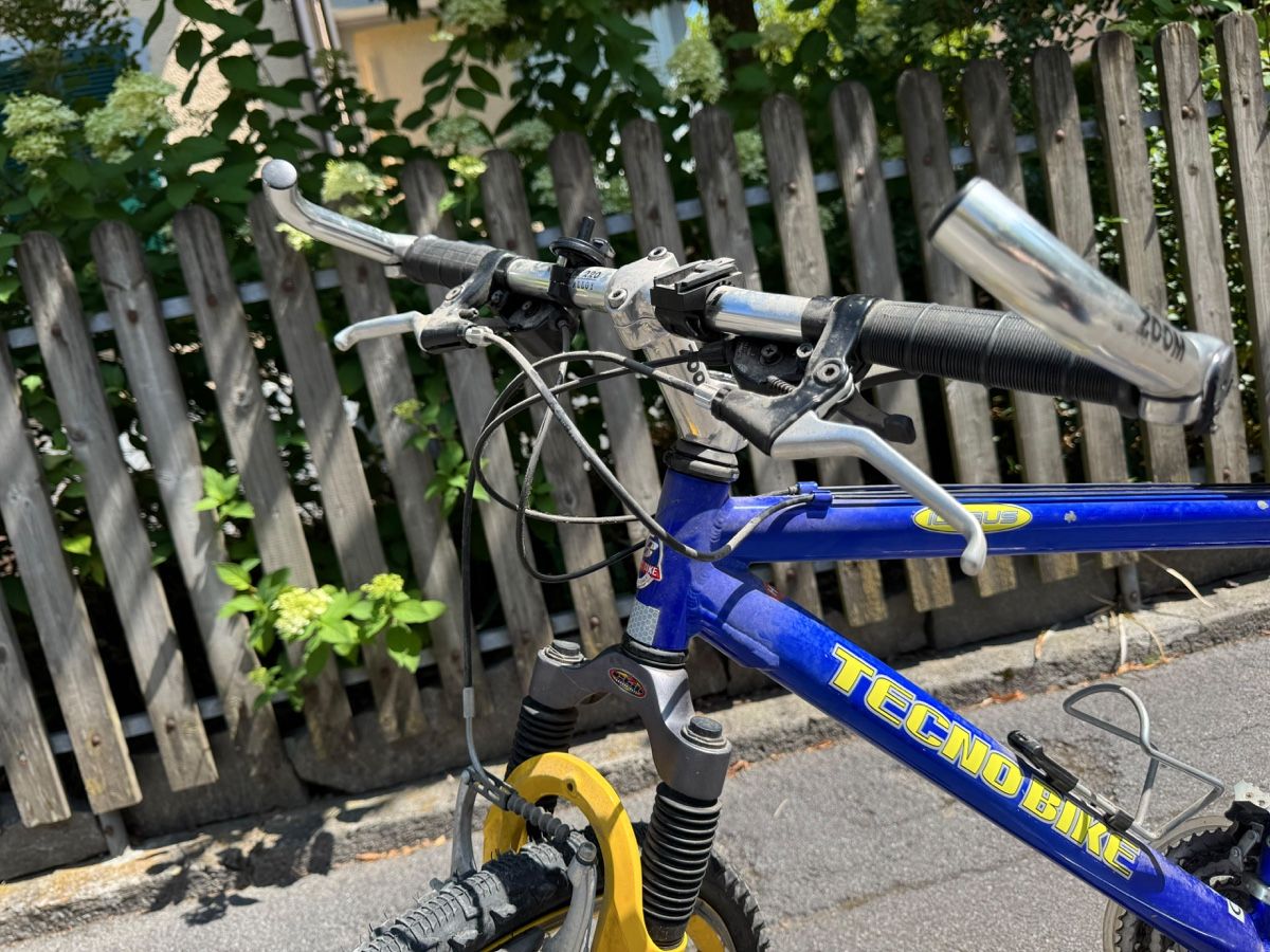 Velos: Kindervelo (ca. ab 12j.) – Defekt aus Fribourg von Papavero_ 2