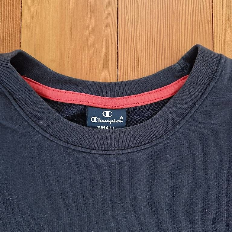 Champion Pullover & Sweatshirts: Champion Pullover Gr. S – Gebraucht aus Muttenz von bebbi523 1