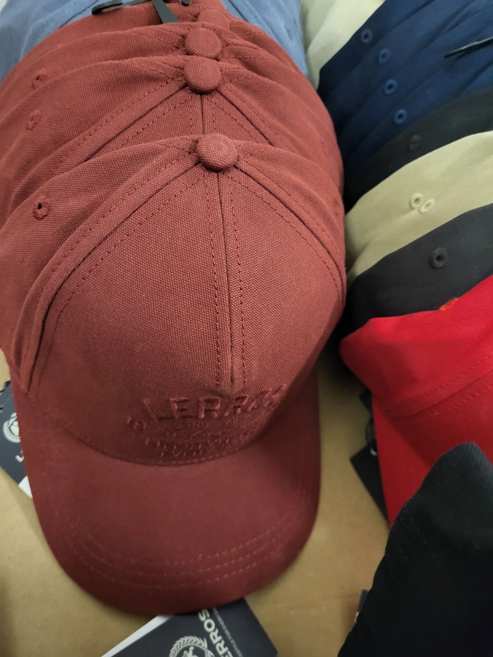 Altro in  Abbigliamento & Accessori: RESTPOSTEN 70 NEUE LERROS CAPS – Nuovo e nell'imballaggio originale da Avenches venduto da FashionFactoryOutlet 2