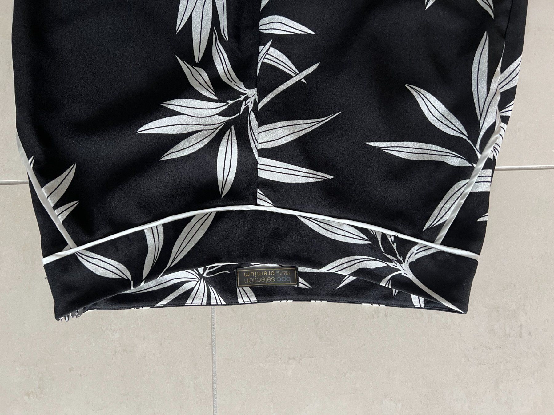 Pantaloni: Marlenehose bedruckt Gr. 38 – Usato da Schüpfheim venduto da Rezwel 1