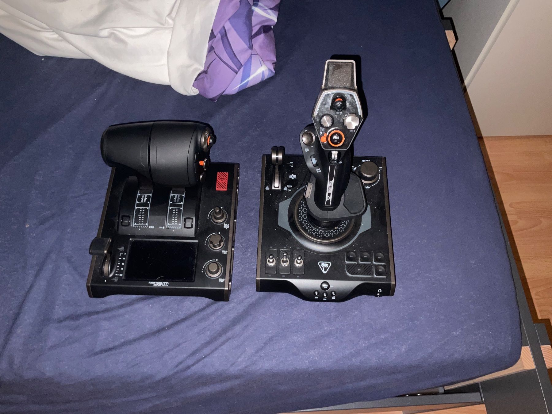 Controller: Flight Schubhebel und Joystick – Nuovo (secondo la descrizione) da Widnau venduto da dyl_898z
