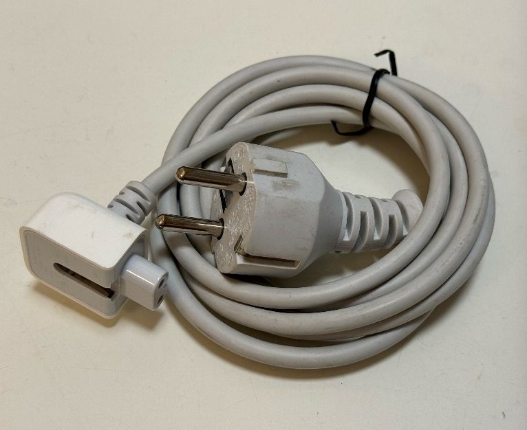 Apple Cavi: Apple Original Power Extension Cable EU AC Power Adapter – Usato da Geneve venduto da MartyGeneve 1