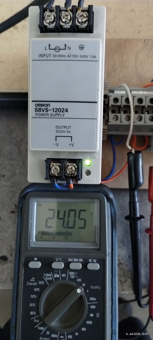 Omron Componenti elettronici: Netzteil Omron 24V, mit Zeitrelais Bircher, getestet  – Usato da Wil ZH venduto da deurchig 4