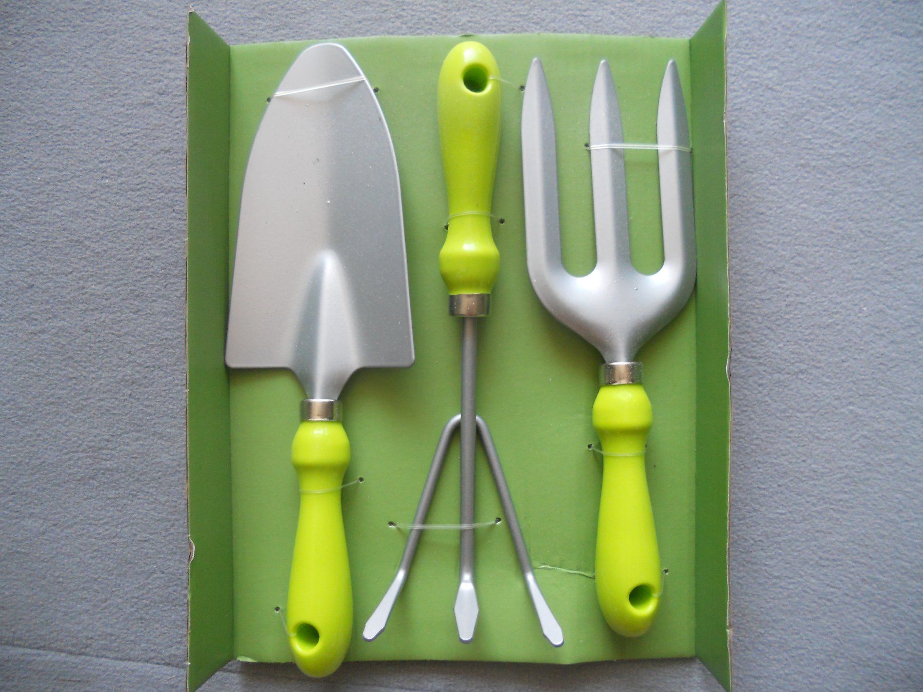 Tutti gli attrezzi: Garten Werkzeug Set – Nuovo e nell'imballaggio originale da Bern venduto da Miou6