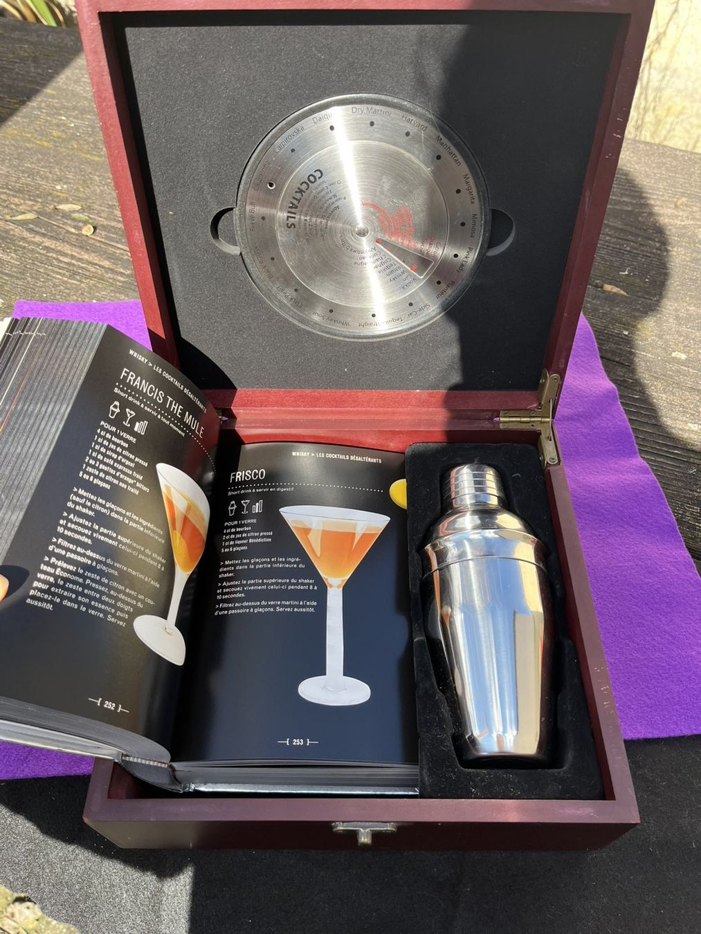 Libri: Coffret Cocktail Le Petit Larousse - Idée Cadeau – Usato da Genthod venduto da Lenas9 1