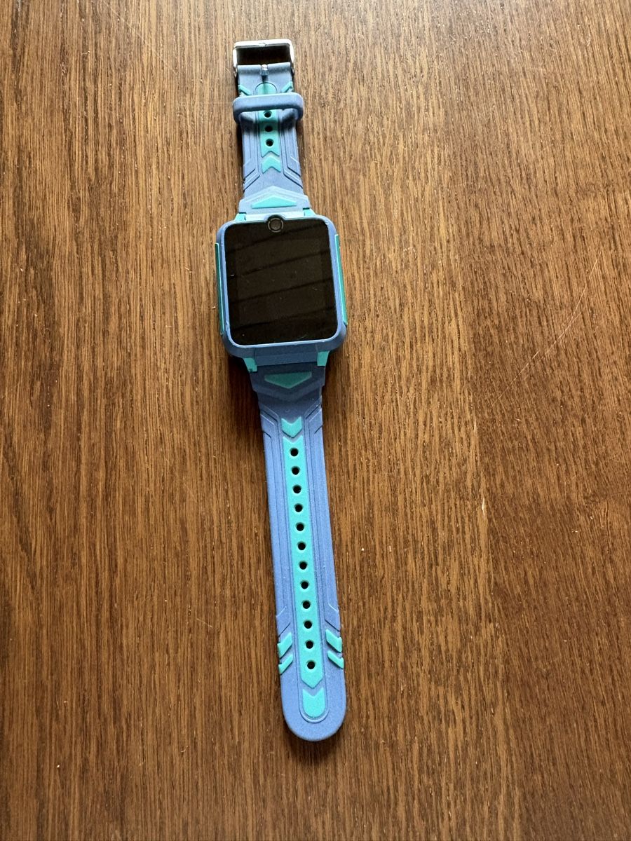 Smartwatch: TCL Movetime MT42 - Kinder Smartwatch – D'occasion à Liesberg par Vulcan_rulez 1