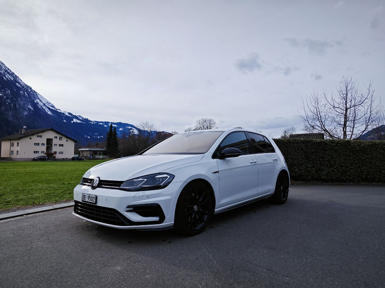 VW Automobili: VW Golf R 2.0 TSI 4 Motion – Usato da Interlaken venduto da marfis 1