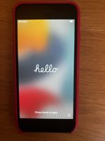 Smartphone Apple iPhone 7 mit Schutzhülle 