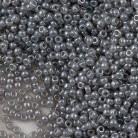 MIYUKI Rocailles 11/0 – Grau, Ceylon (526)