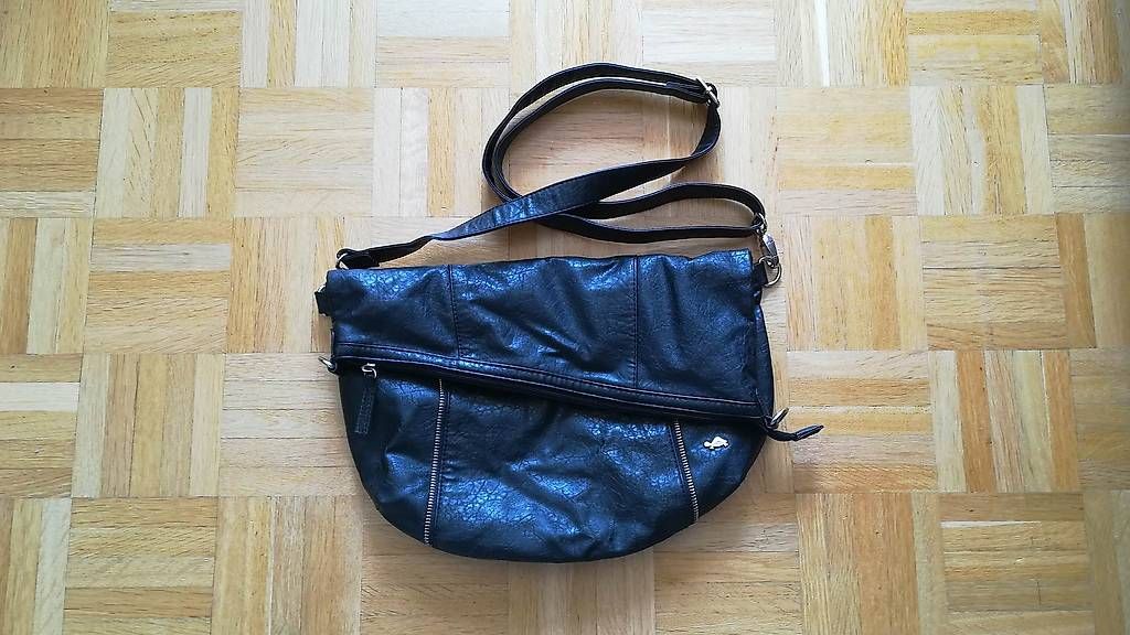Borse da donna: Sac carpisa noir - extensible – Usato da Thônex venduto da dcas-1226