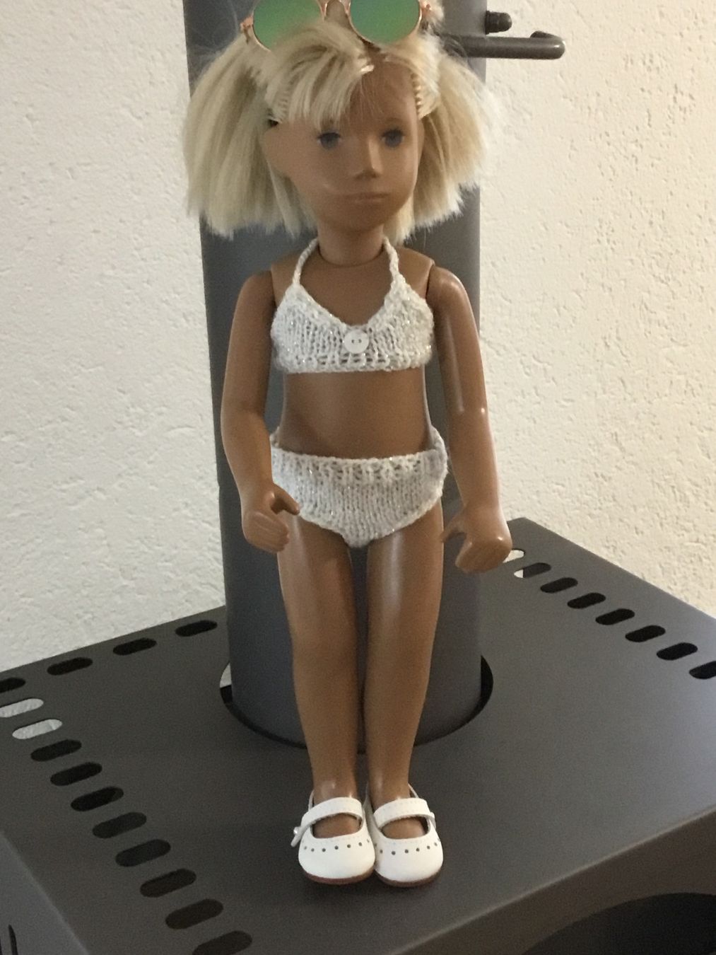 Puppen: Sasha Puppe Bikini,  Farbe weiss mit silberglitzer – Neu und originalverpackt aus Arch von Hexenbesen17