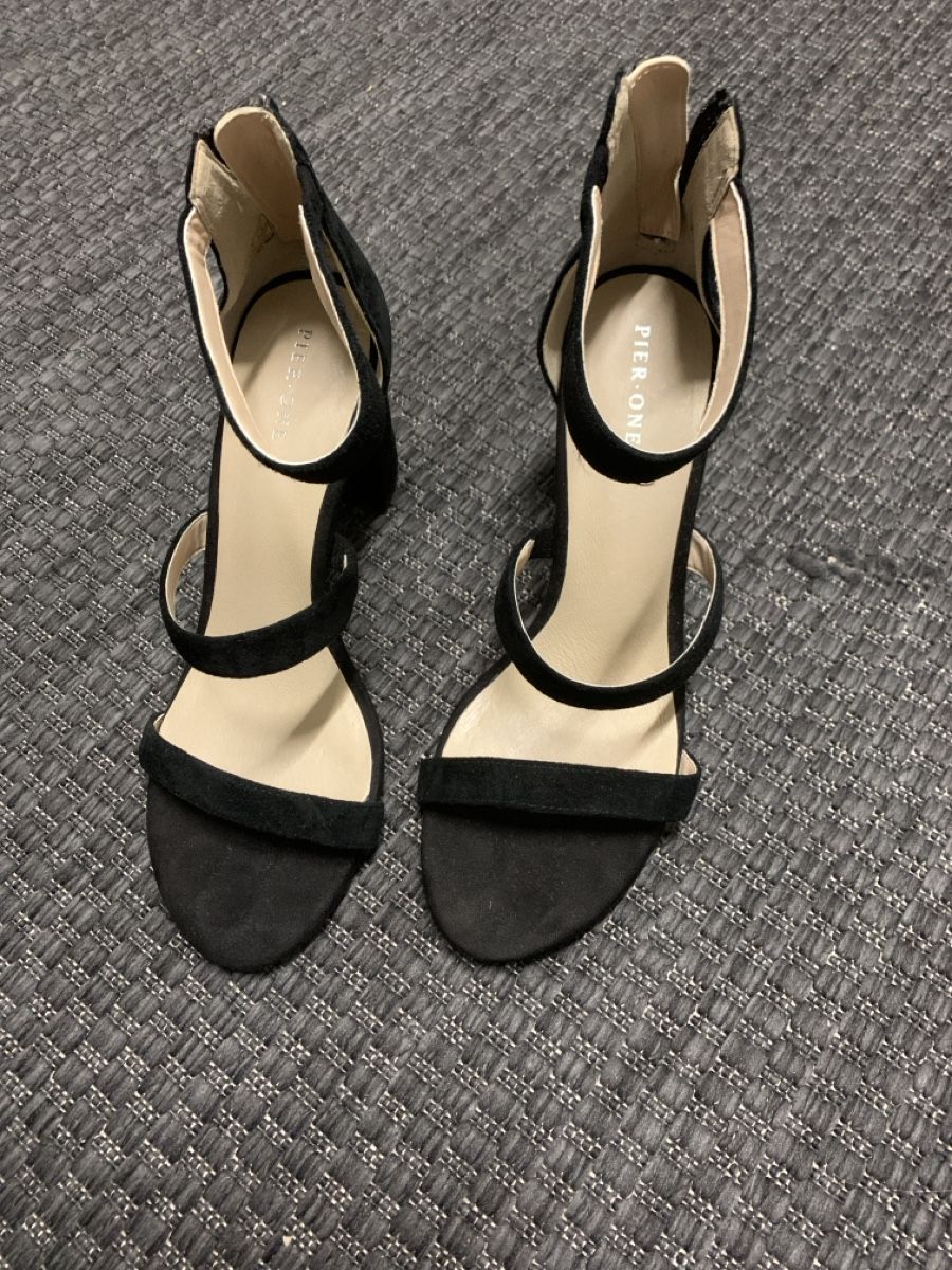 Damenschuhe: Pierre One Sandalen schwarz gr 38 – Gebraucht aus Bad Zurzach von Cuore34