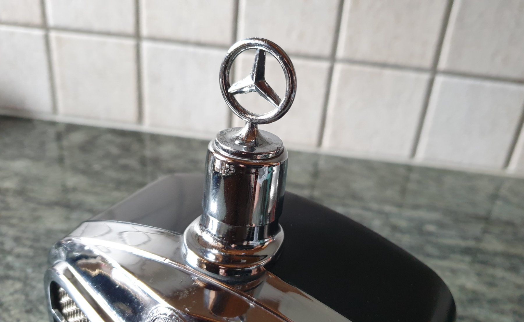 Altro: MERCEDES BENZ DESIGN / SCHNAPSFLASCHE – Usato da Wengi b. Büren venduto da Ot1000 4