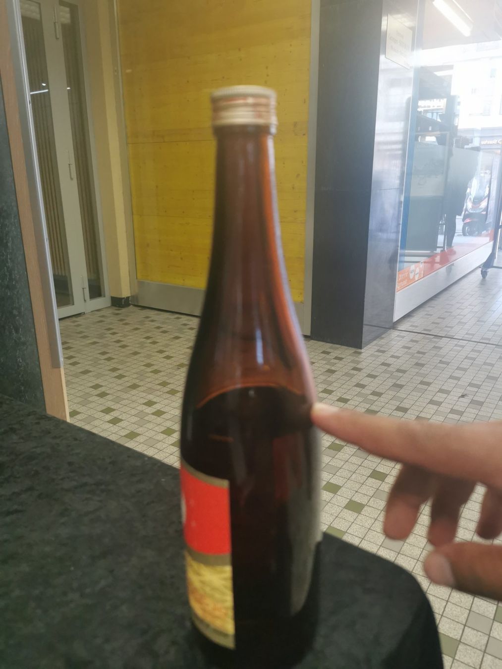Bevande alcoliche: 2 BOUTEILLES DE SAKE ENTAMÉES – Usato da Genève venduto da Leboucheoreilles 9